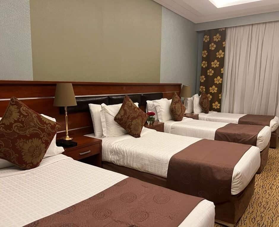 Al Ansar Golden Tulip hotel photo
