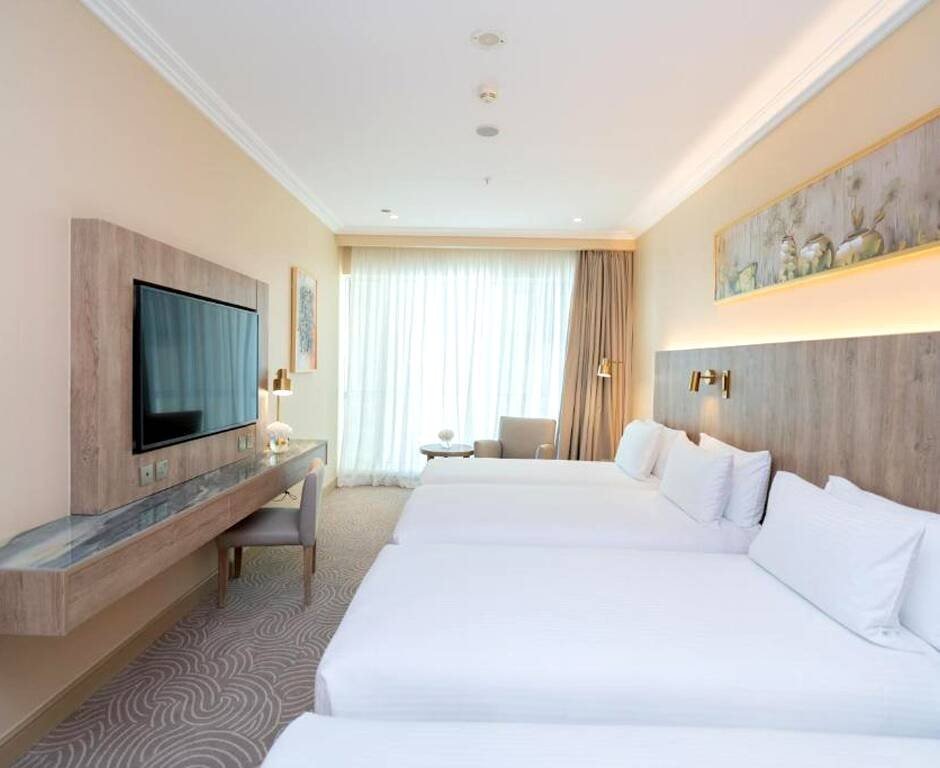 MÃ¶venpick Hajar Tower hotel photo