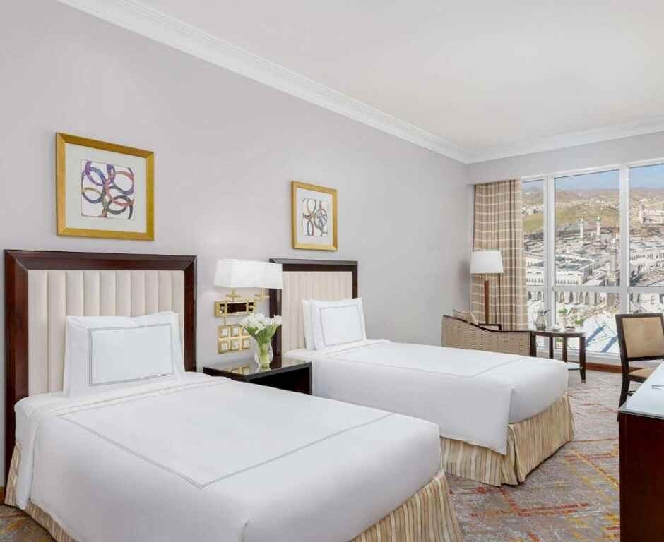 Swissotel Al Maqam hotel photo
